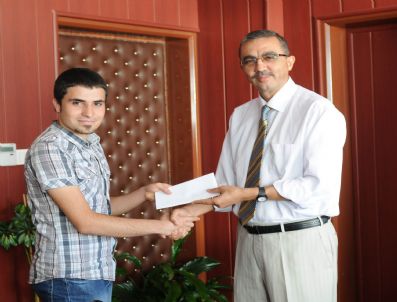 7 Aralık Üniversitesi`ni Kazanan Başarılı Öğrenciler Ödüllendirildi