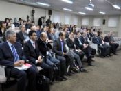 Almanya`ya Göçün Konuşulduğu Toplantıda Mesut Özil Örneği