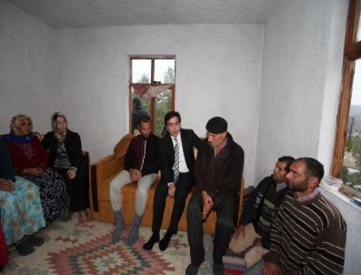 Denizli`deki Selzede Gümüş Ailesine Sevgi Eli Uzandı