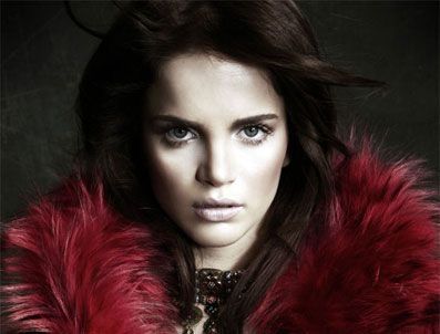 TUĞÇE KAZAZ - ''Gençliğimde yaptığım hataya üzülüyorum''