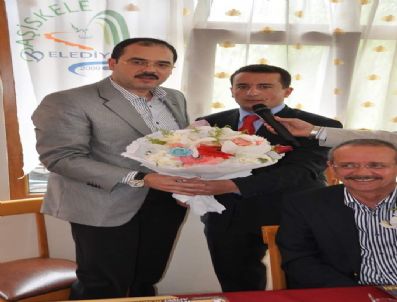 ALI PARTAL - Hüseyin Ayaz, Din Görevlileri İle Bir Araya  Geldi