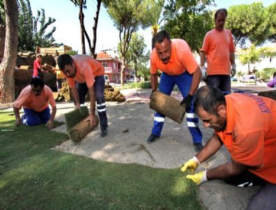 Konak Belediyesi'nden Şehitlere Saygı