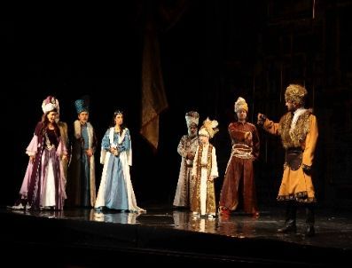 Şehir Tiyatroları Perdelerini Kösem Sultan’la Açıyor
