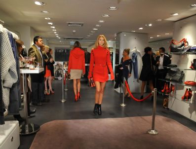 STEFANEL - Stefanel davetlilerden tam not aldı