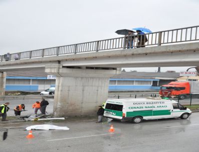 KERVAN - Su Birikintisi Canından Etti