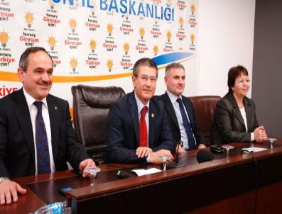 EMİNE ÜLKER TARHAN - Bireyin mutluluğu esas alınacak