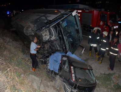 MUSTAFA KÖSEOĞLU - Yolcu otobüsü otomobil ile çarpıştı: 1 ölü, 6 yaralı