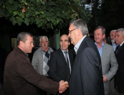 Başkan Toçoğlu Söğütlü’yü Ziyaret Etti