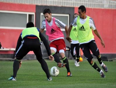 Gaziantepspor, Sivas’ta Ligin İlk 3 Puanını Hedefliyor