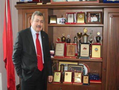 KÖKSAL TOPTAN - Gülşen`den Bakan Ergin`e 2. Sınıf İlçe Dosyası