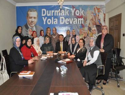 Kartepe Belediye Başkanı, Ak Parti İlçe Kadın Kollarını Ziyaret Etti