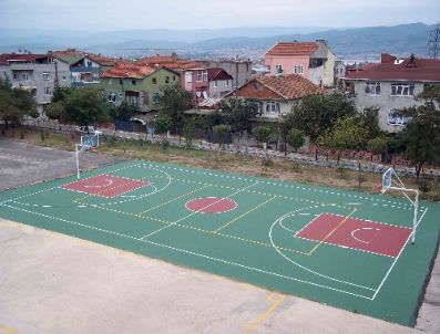 Kocaeli`de İki Okuldan Birine Basketbol Sahası