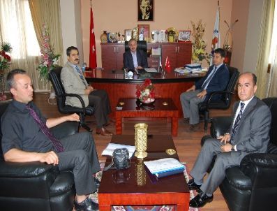 Kozan`da 500 Kişilik Öğrenci Yurdu İçin Çalışmalar Hızlandırıldı