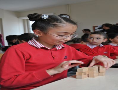 İSTIKBAL - Öğrencilere Akıl Oyunları Dersi