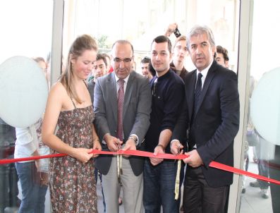 KAMIL KÖTEN - Roman Mahallesi Fotoğraf Sergisi Açıldı