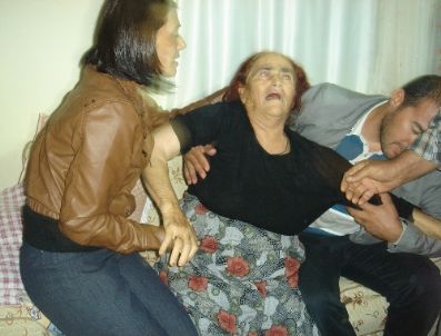 TUNCAY AKKOYUN - Şehit Polis Alcıoğlu’nun Baba Evine Ateş Düştü