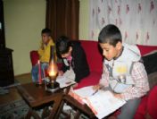 Yozgat`ta Bir Aile 25 Gündür Elektriksiz Yaşıyor