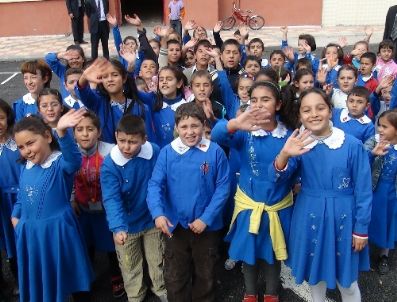 Aksaray’da Bir Kutu Boya İle Gelen Mutluluk