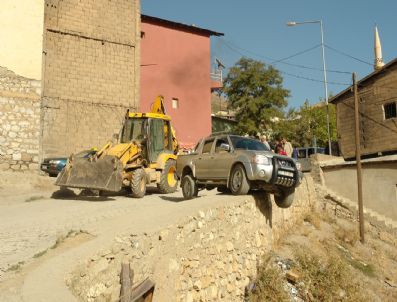 Araç Askıda Kaldı