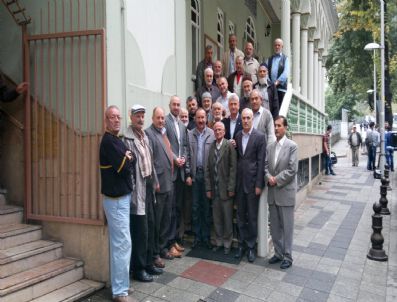 Başkan Doğan Hayırseverler Camiinde Vatandaşlarla Bir Araya Geldi