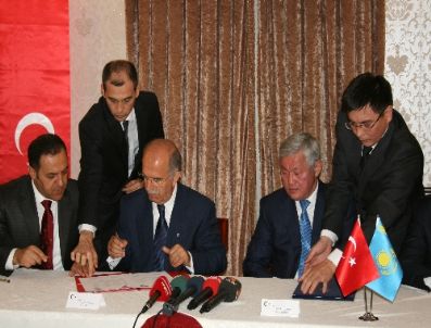 Bursa`ya Kazakistan’dan Dev Kardeş