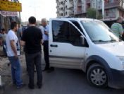 Cizre`de Polis Aracına Silahlı Saldırı