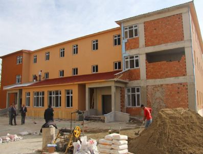 RAMAZAN FANI - Erciş`te Yurt Kapasitesi İki Yılda İki Kat Arttı