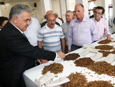 İZMIR TICARET BORSASı - Hayati Yazıcı Borsa`daki Alışverişe Katıldı