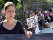 Kadın Örgütleri Adliye Önünde Eylem Yaptı