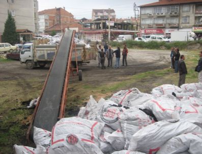 Tavşanlı`da Bin 150 Aileye Kömür Yardımı