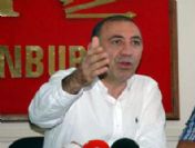 Tekin'den 'köstebek' tacizi