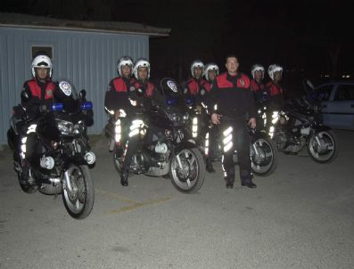 İzmir`de 507 Kişi Polisin Korumasında