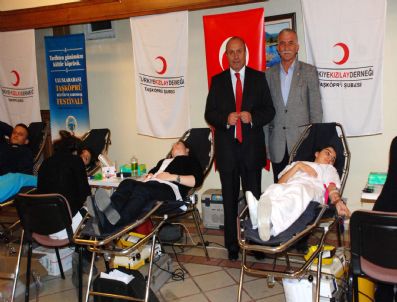 Taşköprü`de Gönüllü Kan Bağışı Kampanyasına Büyük İlgi