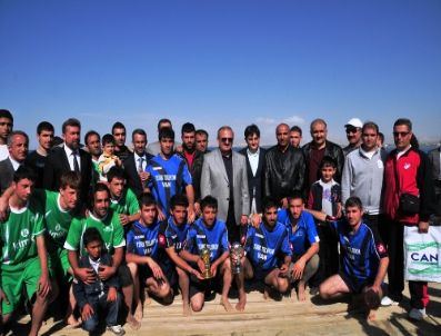 NURULLAH ERTAŞ - Van`daki Plaj Futbolu Turnuvası`nı Türk Telekom Kazandı