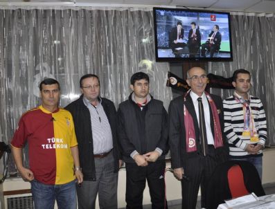 Bigalı Taraftarlar Galatasaray Kulübü`nün 106. Yaşını Kutladı