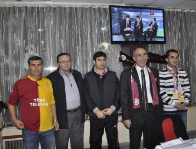 GALATASARAY TARAFTARLAR DERNEĞI - Bigalı Taraftarlar Galatasaray Kulübü`nün 106. Yaşını Kutladı