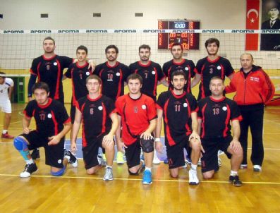 FIKRET AKOVA - Burhaniye Belediyespor Voleybolda İlk Maçını Kaybetti