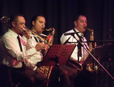 Büyükşehir`in Cazcıları Almanları Büyüledi