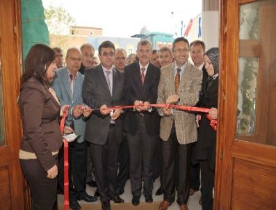 Örnek Kadınlar Eğitim ve Kültür Merkezi Açıldı