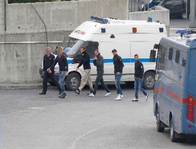 SIVOK - Beşktaş`ın yabancı futbolcuları Metris cezavine gitti