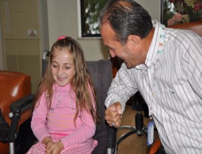 BIMEKS - Cam Kemik Hastası İrem’e Sevindiren Hediye