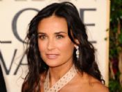 Demi Moore üzüntüden sokakta fenalaştı