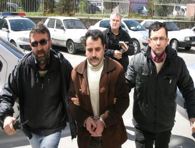 Karısını Öldüren Kocaya 19 Yıl 4 Ay Hapis