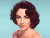 Menekşe gözlü güzel törenle anıldı