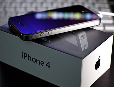 SIM kilitsiz iPhone 4S satışa çıktı