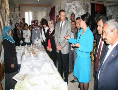 MURAT KAHRAMAN - Sodes Kapsamında Bayanların Açtığı Sergi İlgi Gördü