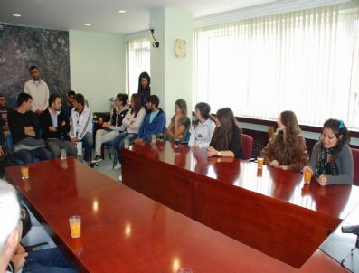 Tuncelili Öğrencilerden Büyükşehir`e Ziyaret
