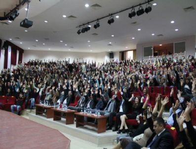 CEMAL YıLDıZER - Çanakkale`de Düşünce Okuma Teknikleri Seminerine Büyük İlgi