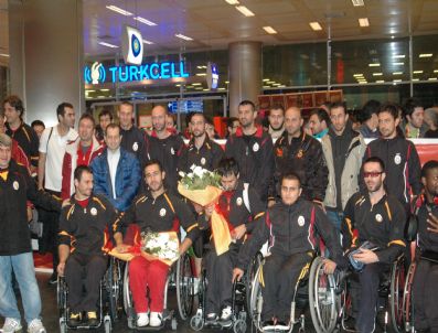 Engelsiz Aslanlar Yurda Döndü