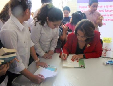 İPEK ONGUN - Gaziantep Kolej Vakfı İpek Ongun`u Ağırladı